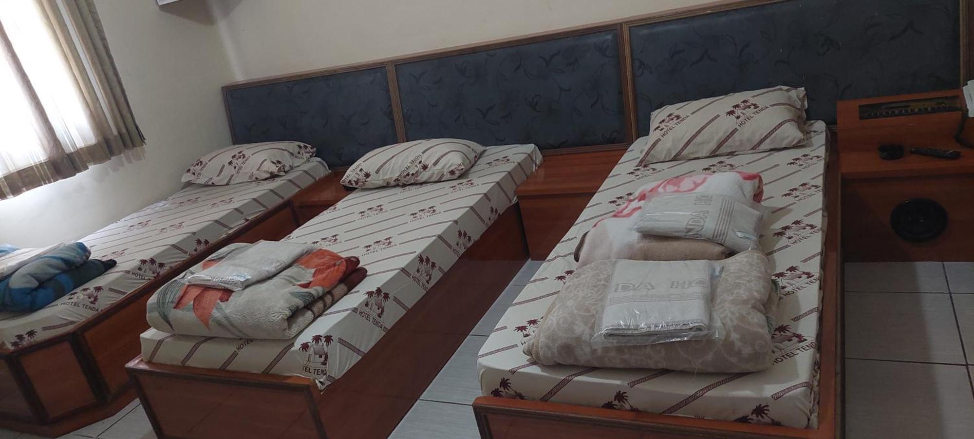 Hotel Tenda 2 Гуарульюс Экстерьер фото