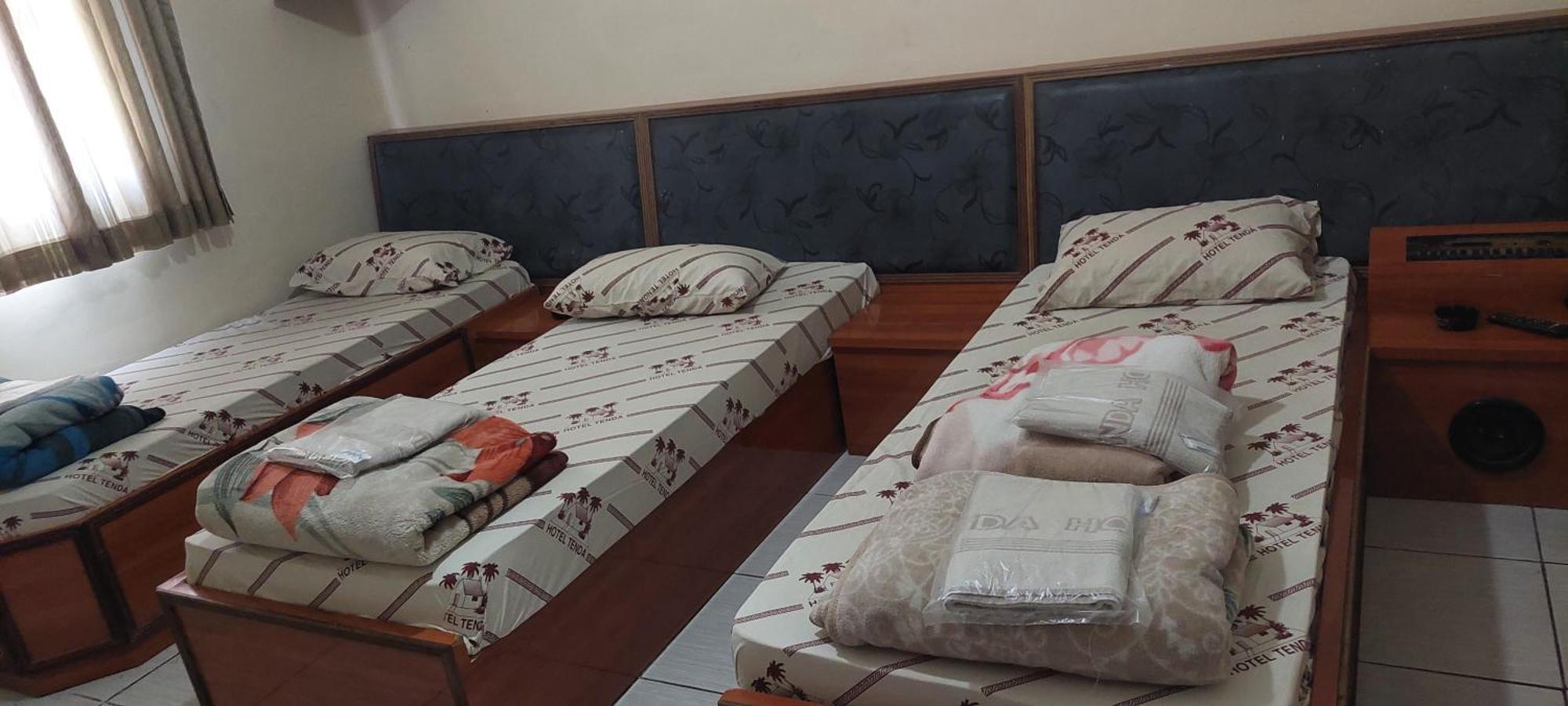 Hotel Tenda 2 Гуарульюс Экстерьер фото